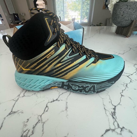 Brand new men’s Hoka trail shoes - Picture 4 of 5